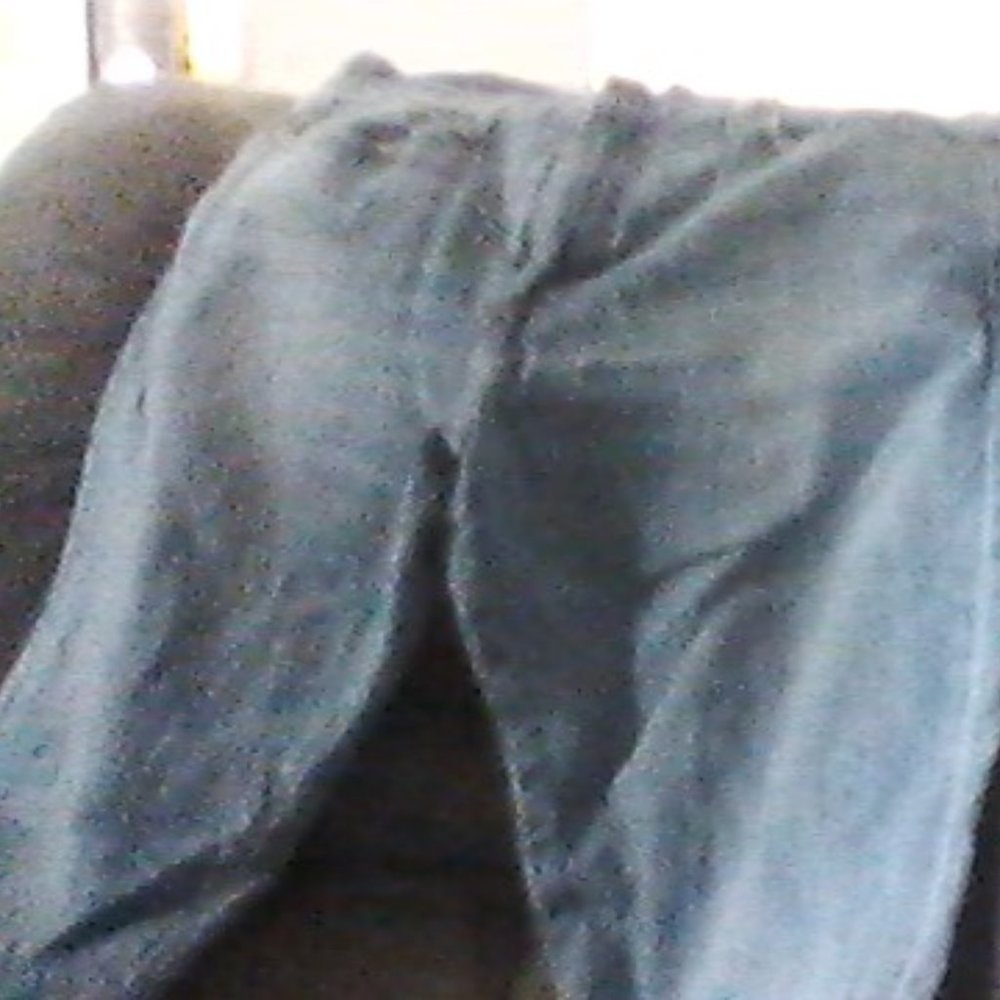 Blue Jeans - Picture 2 of 3